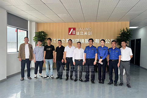 浙江溫州年處理量60萬噸建筑裝修垃圾回收再利用現(xiàn)場，綜合利用率可達(dá)百分百